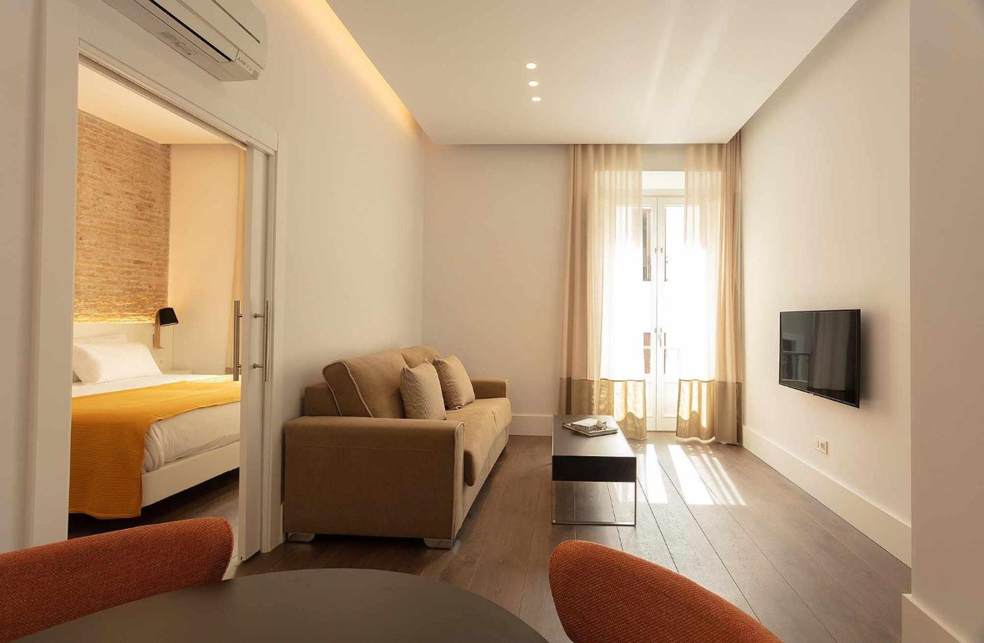 Deluxe Apartment,1588377422:JPEG